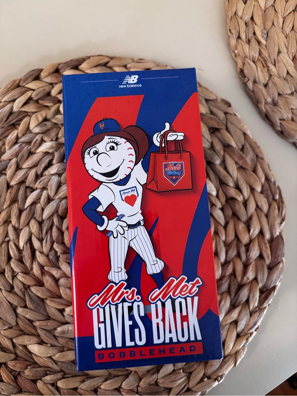 Mrs MET bobble head